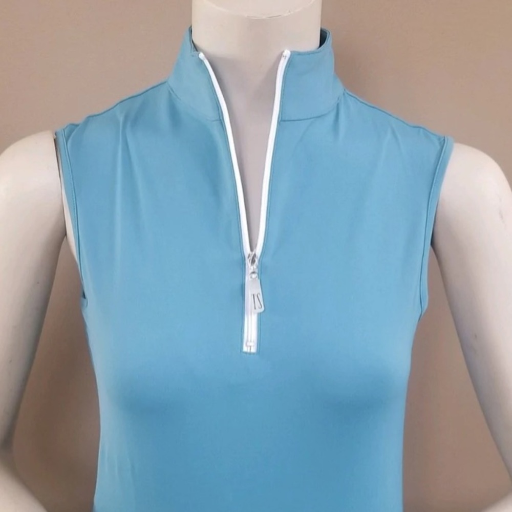Sleeveless riding top